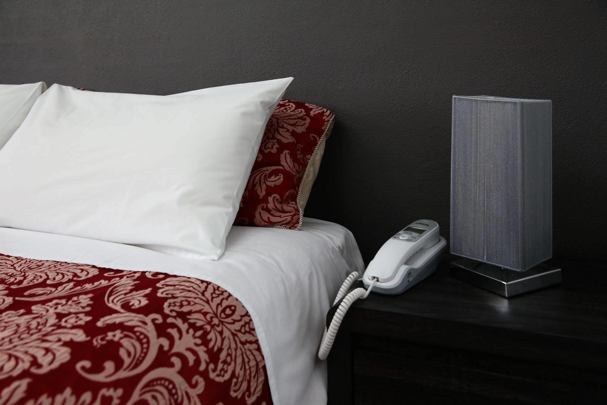 White Manor Motel Кума Екстериор снимка